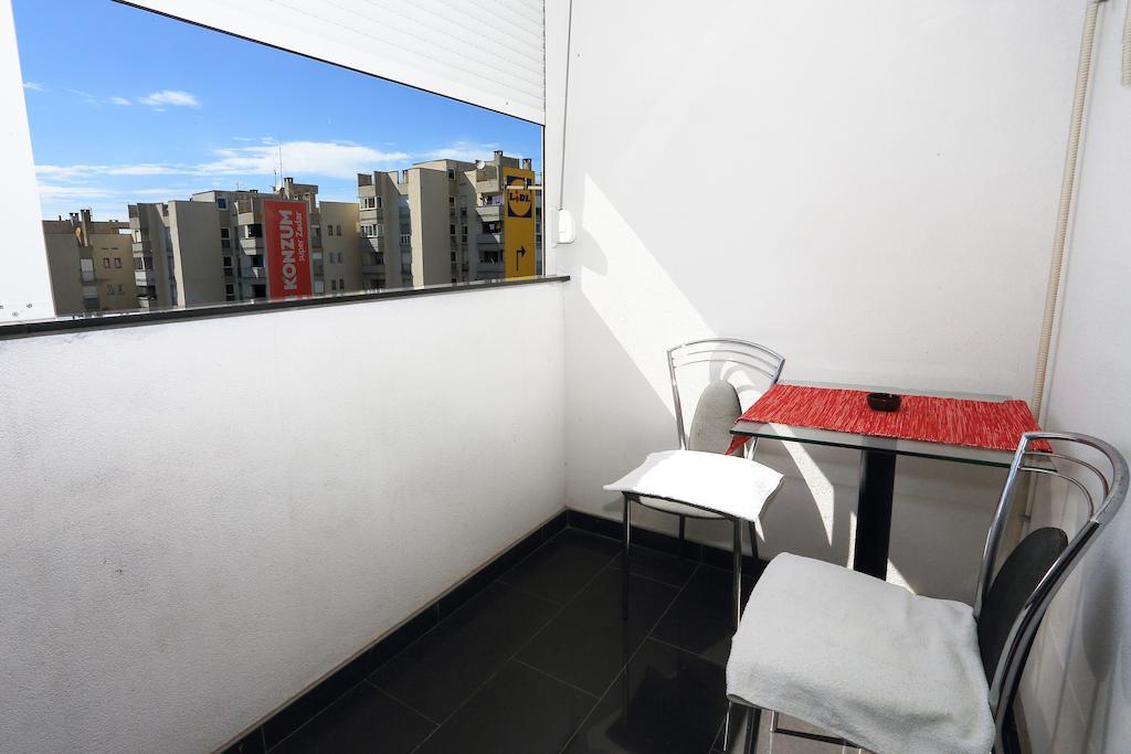 Apartament Monika *
